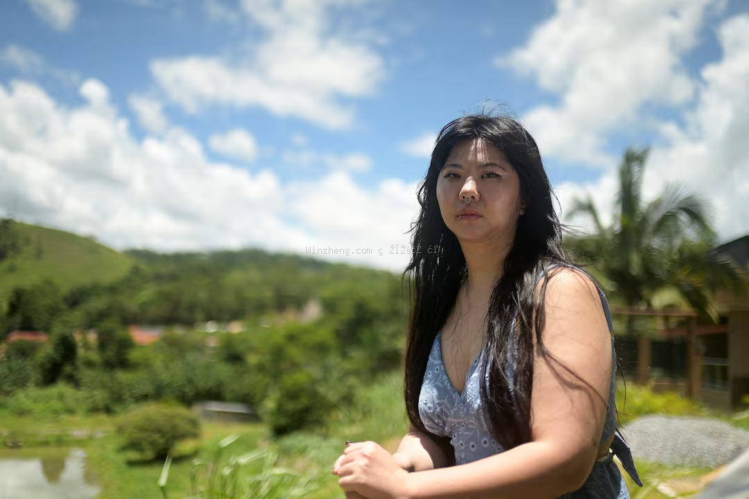 受害者照片示例（Reuters报道，展示一名女性受害者面对镜头，代表非同意图像传播的个人影响）